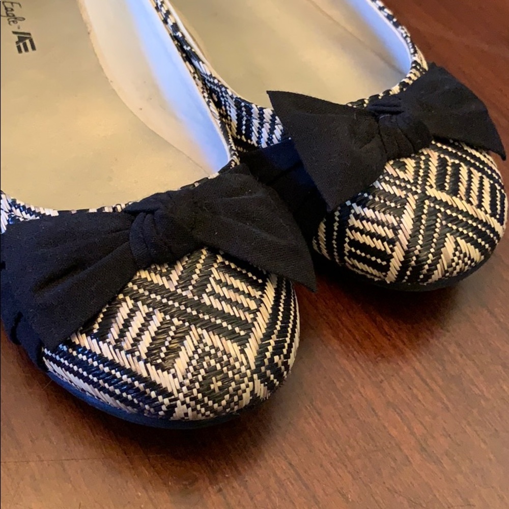 Patterned Flats - Picture 2 of 5